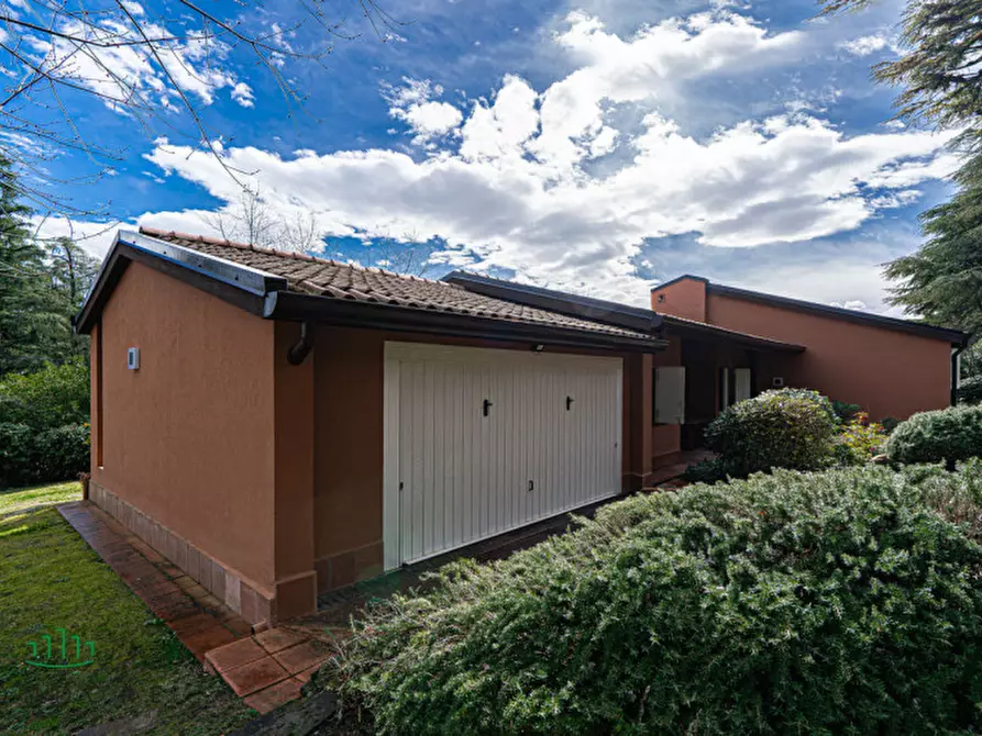 Immagine 29 di Villa in vendita  in Via dei Pini a Pianoro