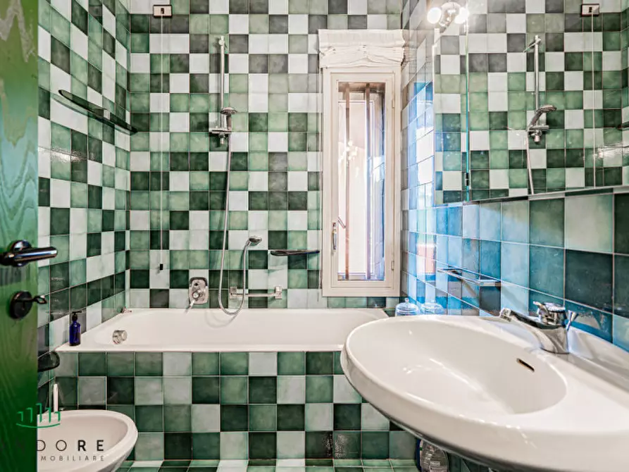 Immagine 70 di Villa in vendita  in Via dei Pini a Pianoro