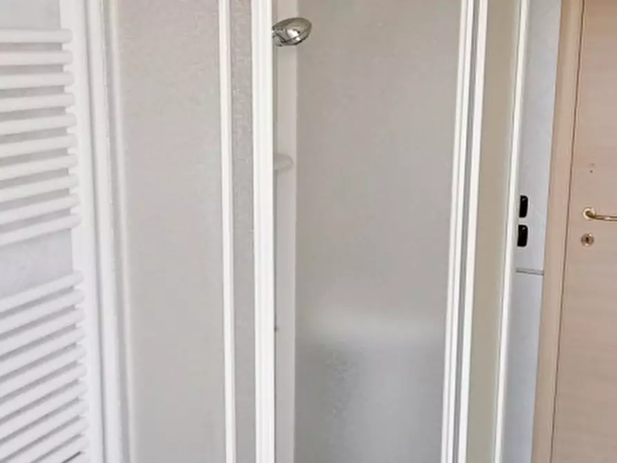 Immagine 12 di Appartamento in vendita  a Rovigo