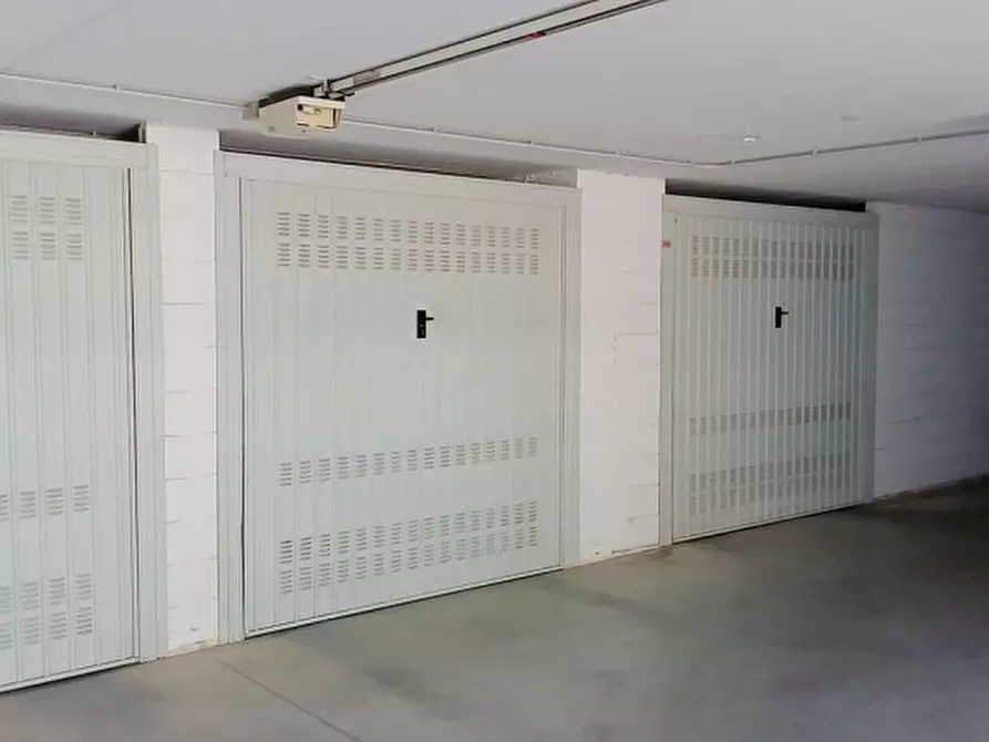 Immagine 16 di Appartamento in vendita  a Rovigo