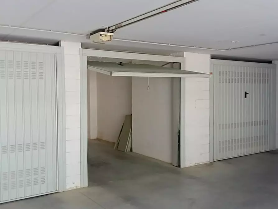 Immagine 17 di Appartamento in vendita  a Rovigo