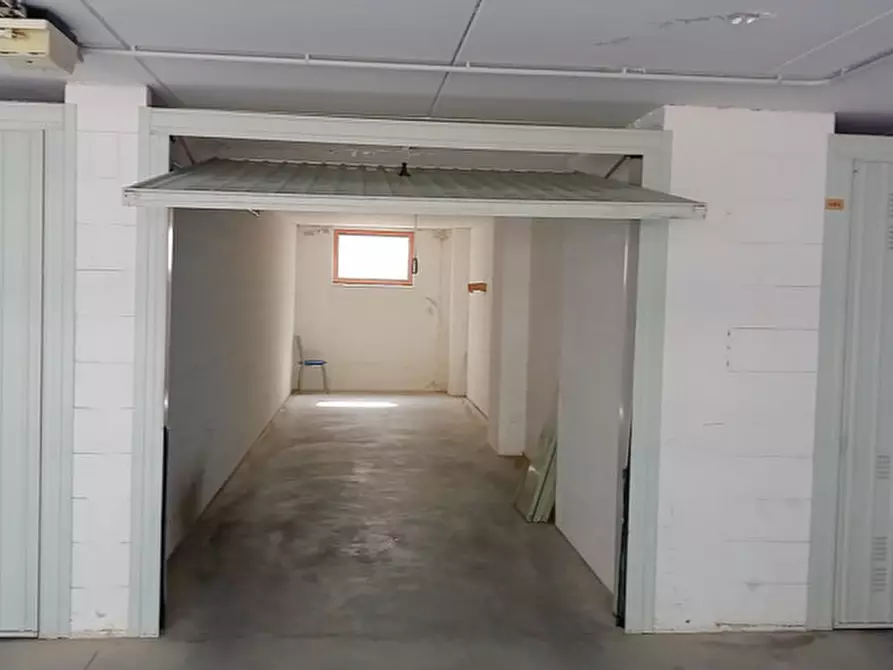 Immagine 18 di Appartamento in vendita  a Rovigo