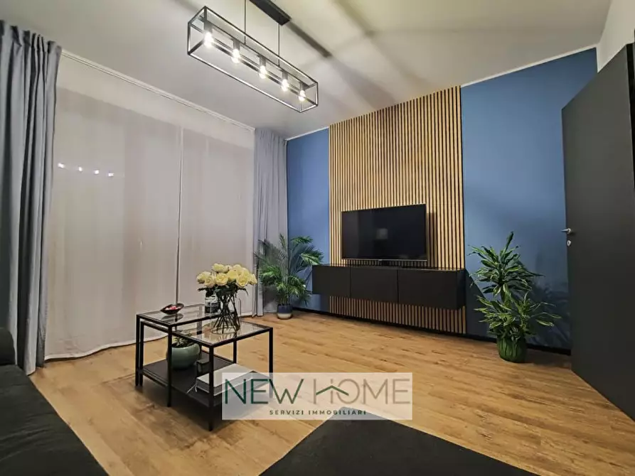 Immagine 2 di Appartamento in vendita  in Via San Giovanni Lupatoto 18 a Verona