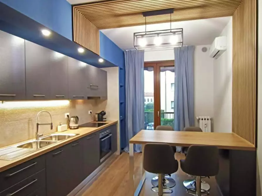 Immagine 3 di Appartamento in vendita  in Via San Giovanni Lupatoto 18 a Verona