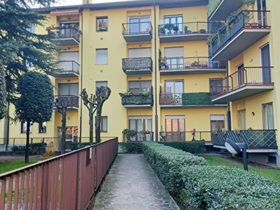 Immagine 5 di Appartamento in vendita  in Via San Giovanni Lupatoto 18 a Verona