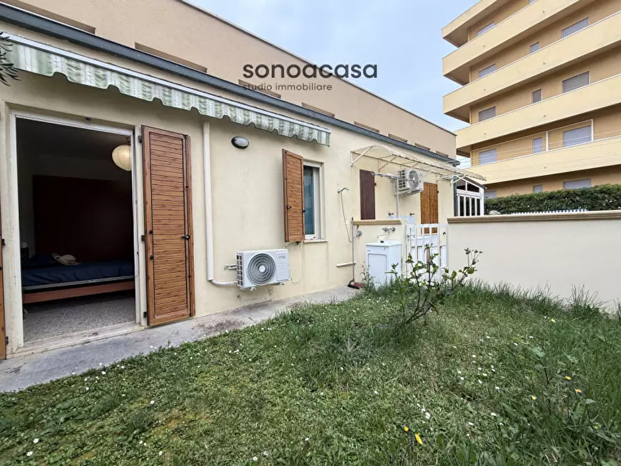 Immagine 15 di Appartamento in vendita  in Via Faà di Bruno, 150 a Fano