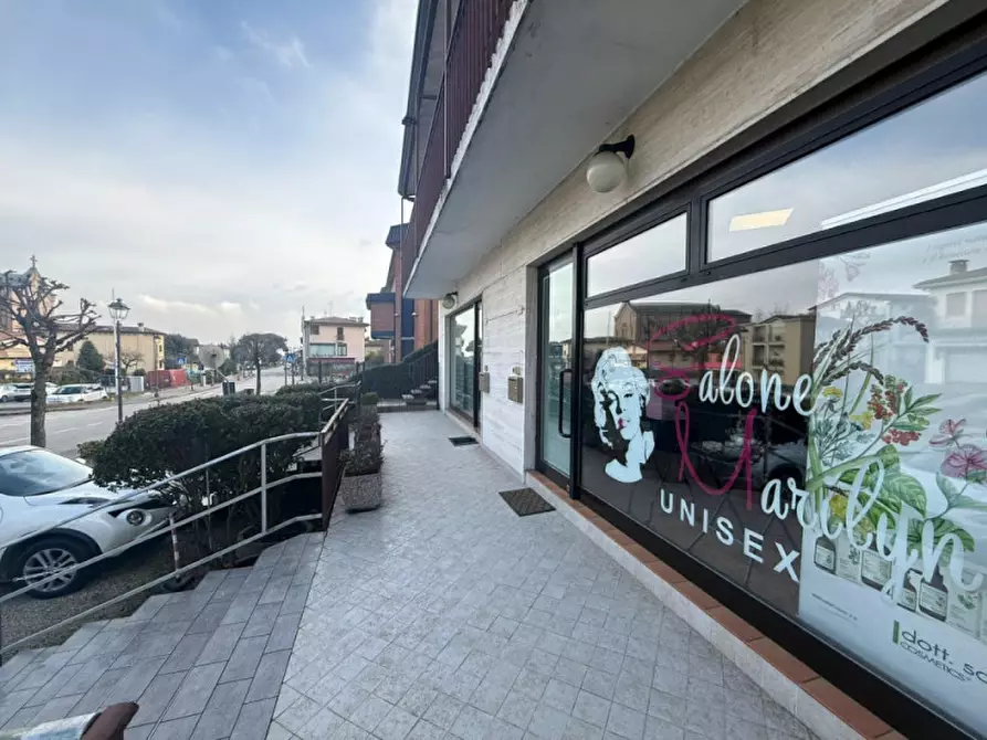 Immagine 6 di Negozio in vendita  in Via Mirabello 55 a Torreglia