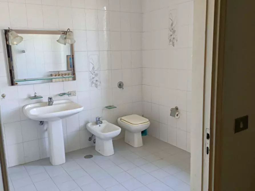 Immagine 13 di Casa indipendente in vendita  in Cantone Grassi 37 a Casale Monferrato