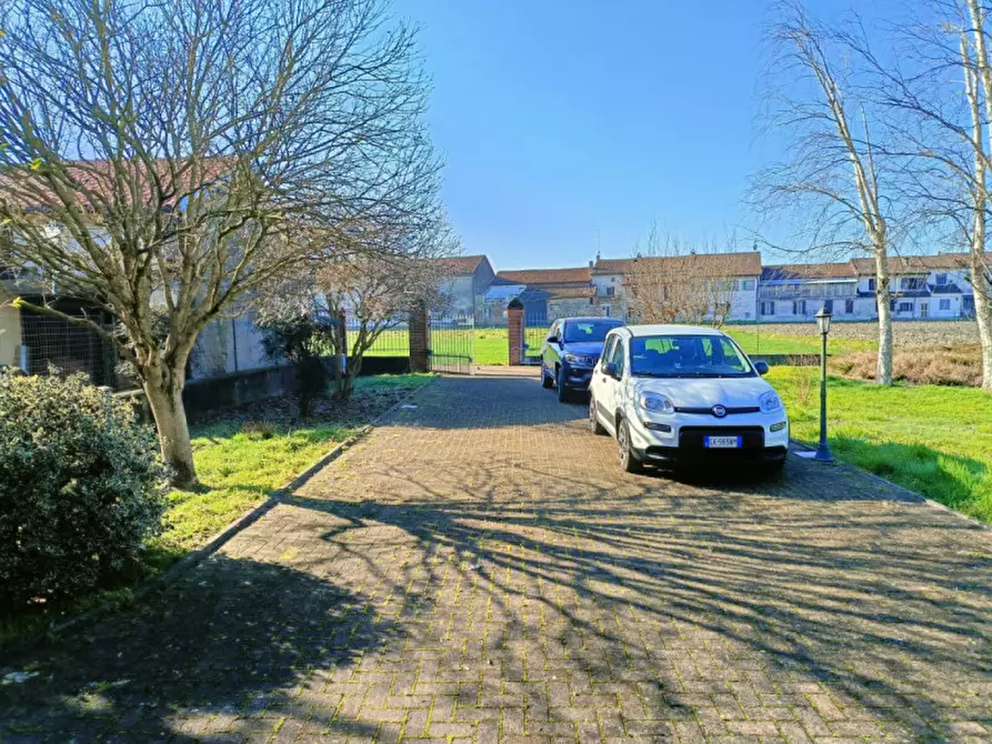 Immagine 20 di Casa indipendente in vendita  in Cantone Grassi 37 a Casale Monferrato