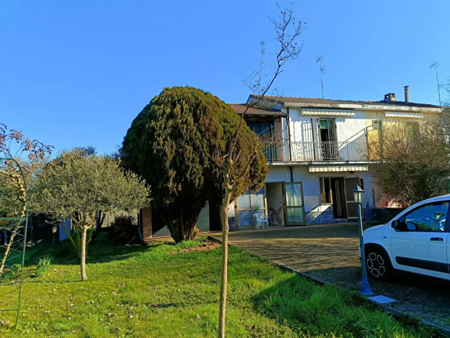 Immagine 32 di Casa indipendente in vendita  in Cantone Grassi 37 a Casale Monferrato