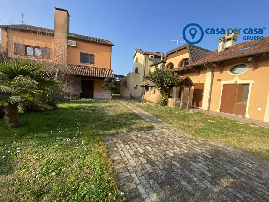 Immagine 7 di Villetta a schiera in vendita  in Porto Viro Via Cristoforo Colombo a Porto Viro