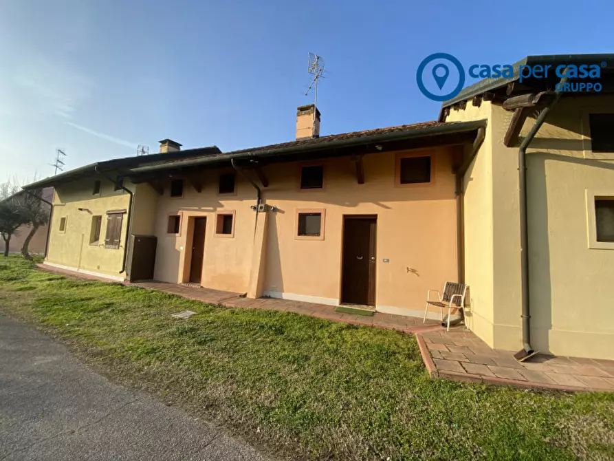 Immagine 33 di Villetta a schiera in vendita  in Porto Viro Via Cristoforo Colombo a Porto Viro