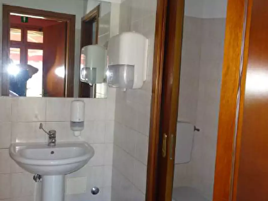 Immagine 10 di Attività commerciale in vendita  in Via Nicolò Bettoni, 2 a Fossalta Di Portogruaro