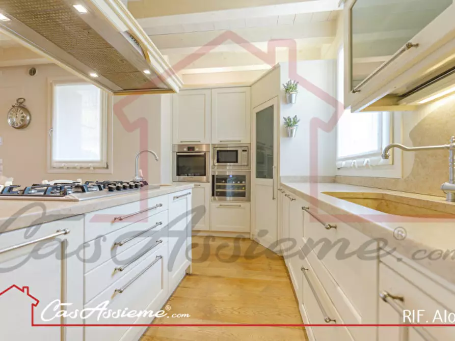 Immagine 7 di Casa trifamiliare in vendita  a Borso Del Grappa