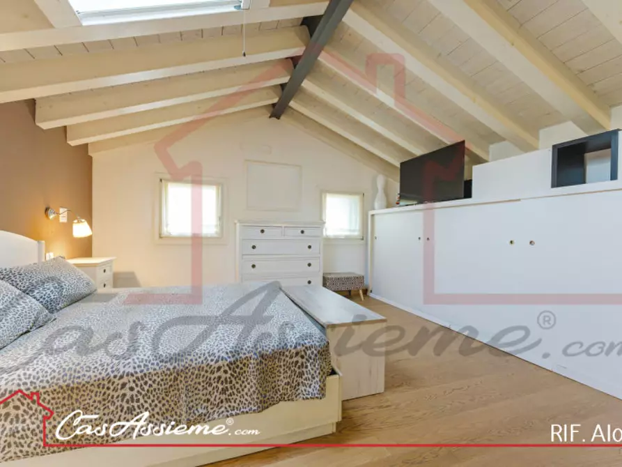 Immagine 43 di Casa trifamiliare in vendita  a Borso Del Grappa