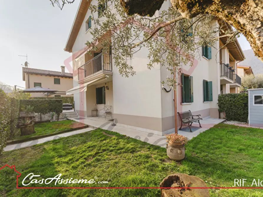 Immagine 58 di Casa trifamiliare in vendita  a Borso Del Grappa