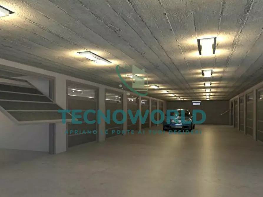 Immagine 1 di Garage in vendita  in Via San Francesco a Thiene