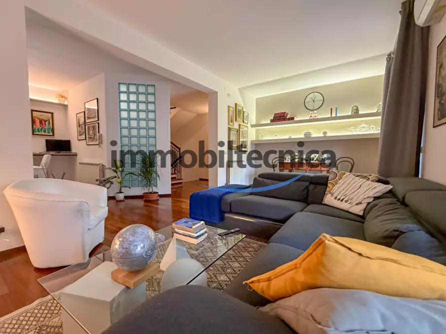 Immagine 6 di Villetta a schiera in vendita  in Capolona Centro a Capolona