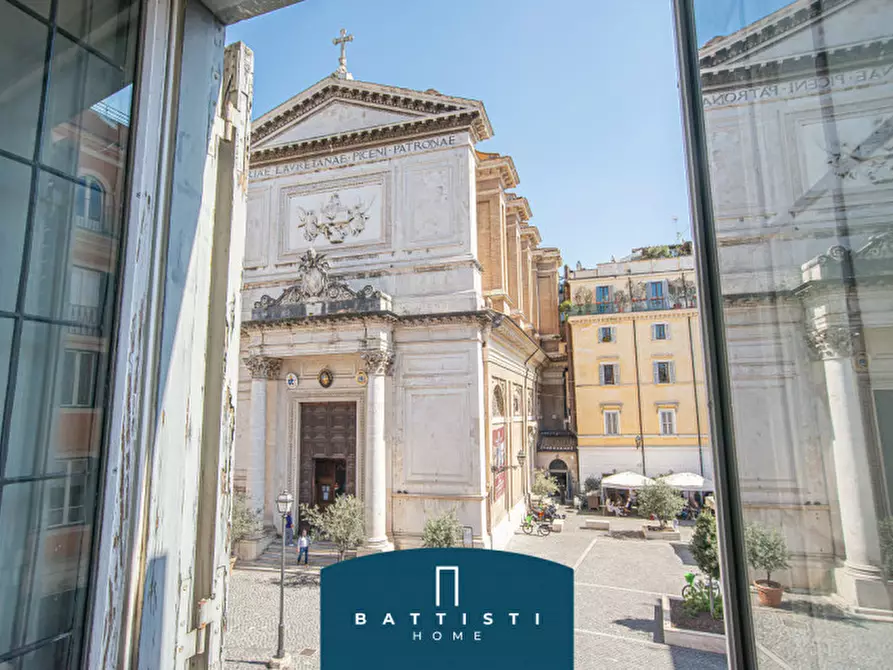 Immagine 6 di Appartamento in vendita  in Piazza di San Salvatore in Lauro a Roma