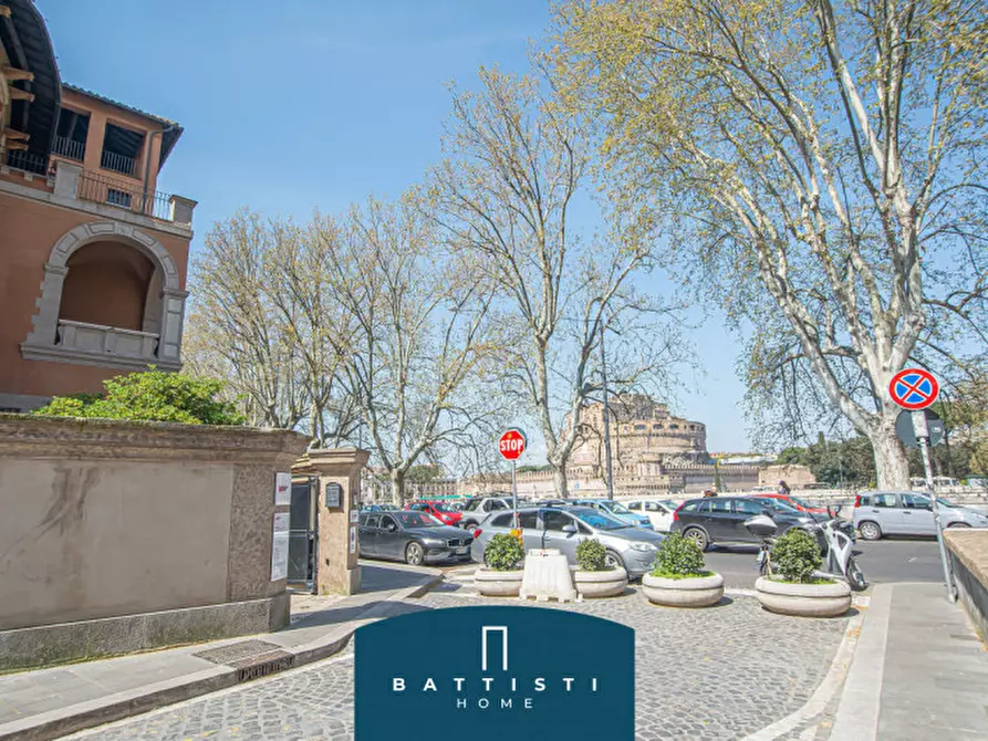 Immagine 35 di Appartamento in vendita  in Piazza di San Salvatore in Lauro a Roma