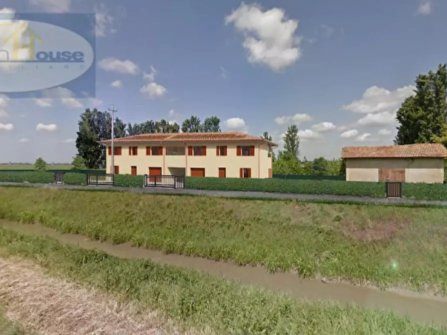 Immagine 2 di Rustico / casale in vendita  in Via Cavalle a Baricella