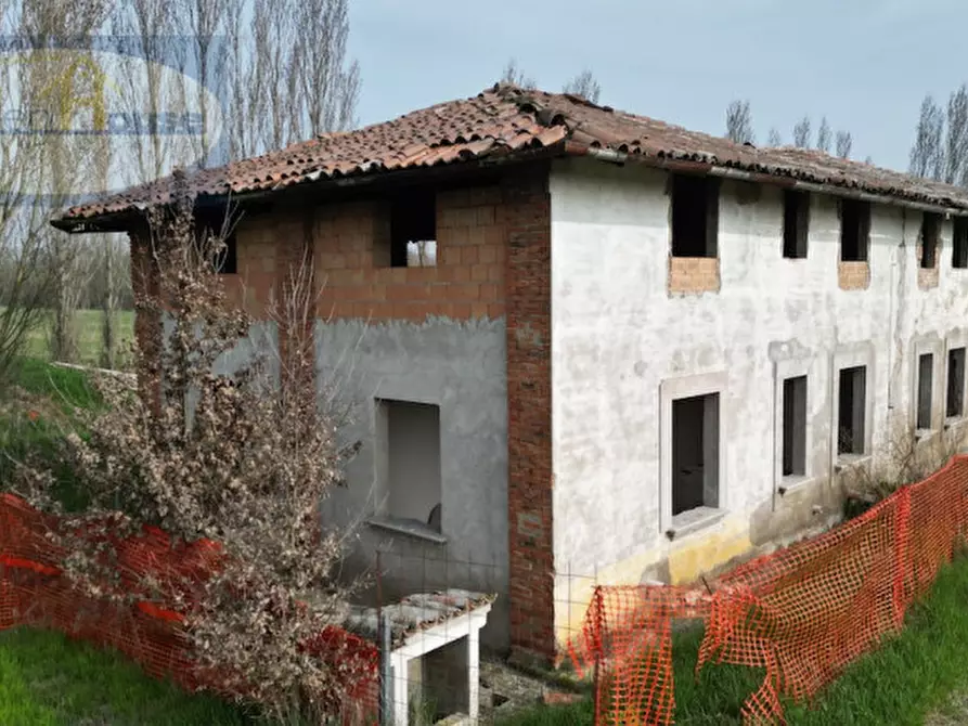 Immagine 4 di Rustico / casale in vendita  in Via Cavalle a Baricella