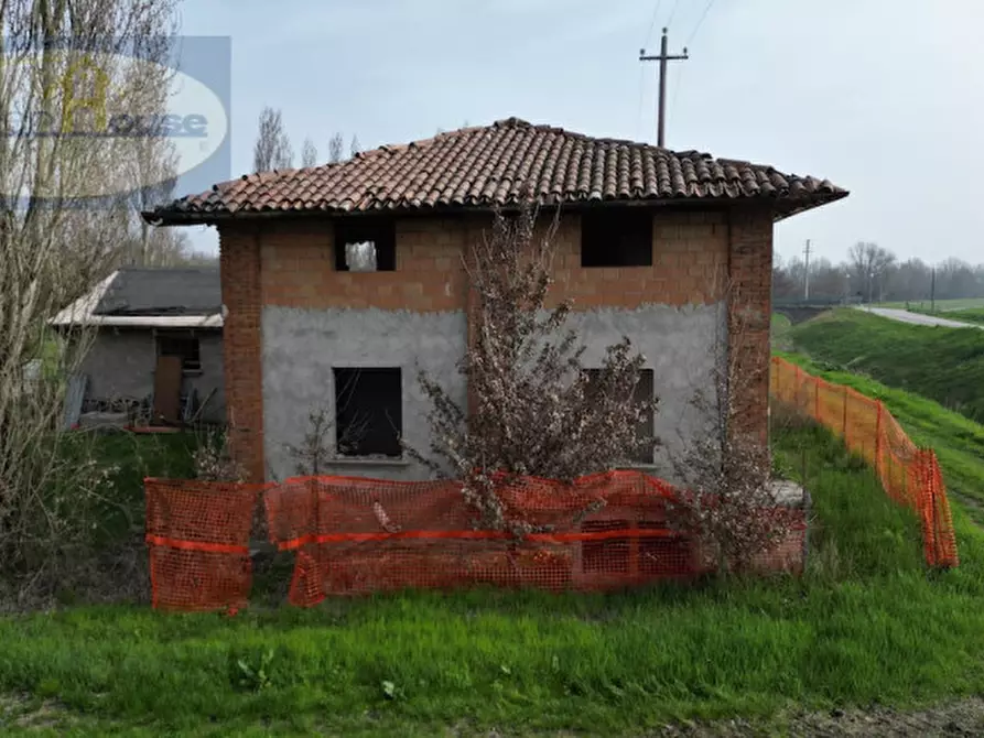 Immagine 5 di Rustico / casale in vendita  in Via Cavalle a Baricella