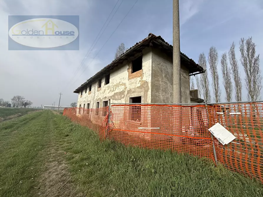 Immagine 8 di Rustico / casale in vendita  in Via Cavalle a Baricella