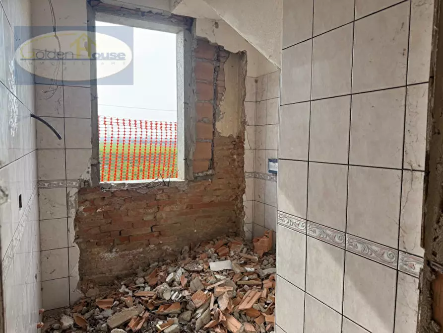 Immagine 15 di Rustico / casale in vendita  in Via Cavalle a Baricella