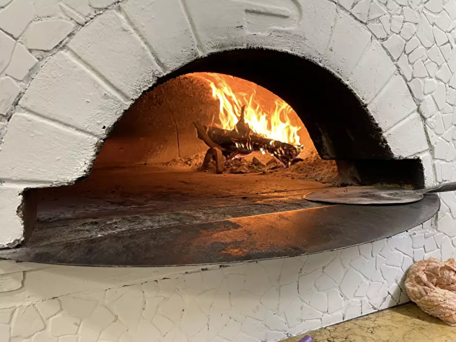 Immagine 38 di Attività commerciale in affitto  in Via del Brennero a Trento