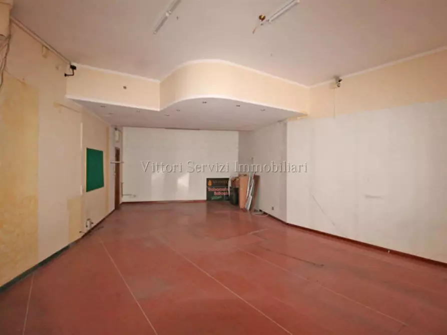 Immagine 3 di Negozio in affitto  in Via Giuseppe Di Vittorio a Sinalunga
