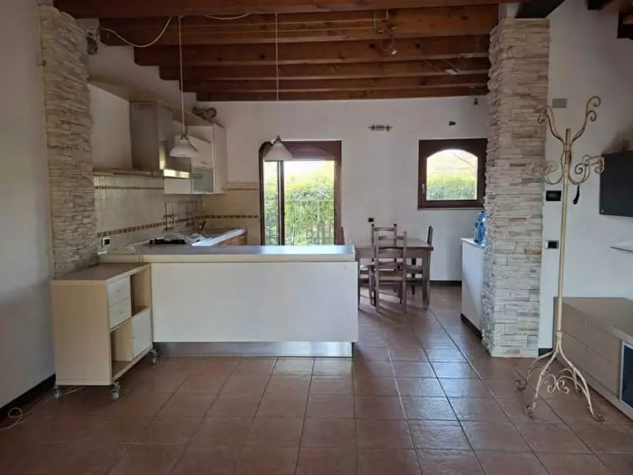 Immagine 9 di Villetta a schiera in vendita  a Villafranca Di Verona