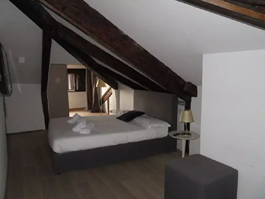 Immagine 5 di Appartamento in vendita  in Sestiere Dorsoduro, 3032 a Venezia