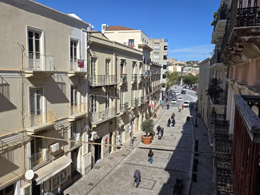 Immagine 15 di Ufficio in vendita  in Via Francesco Crispi,33 a Milazzo