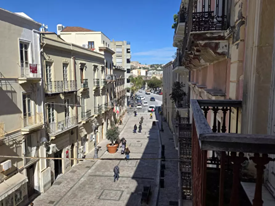 Immagine 16 di Ufficio in vendita  in Via Francesco Crispi,33 a Milazzo