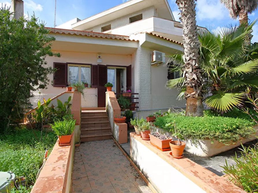 Immagine 1 di Villa in vendita  in Via Michelangelo a Presicce-Acquarica