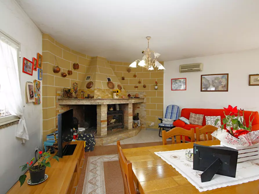 Immagine 3 di Villa in vendita  in Via Michelangelo a Presicce-Acquarica