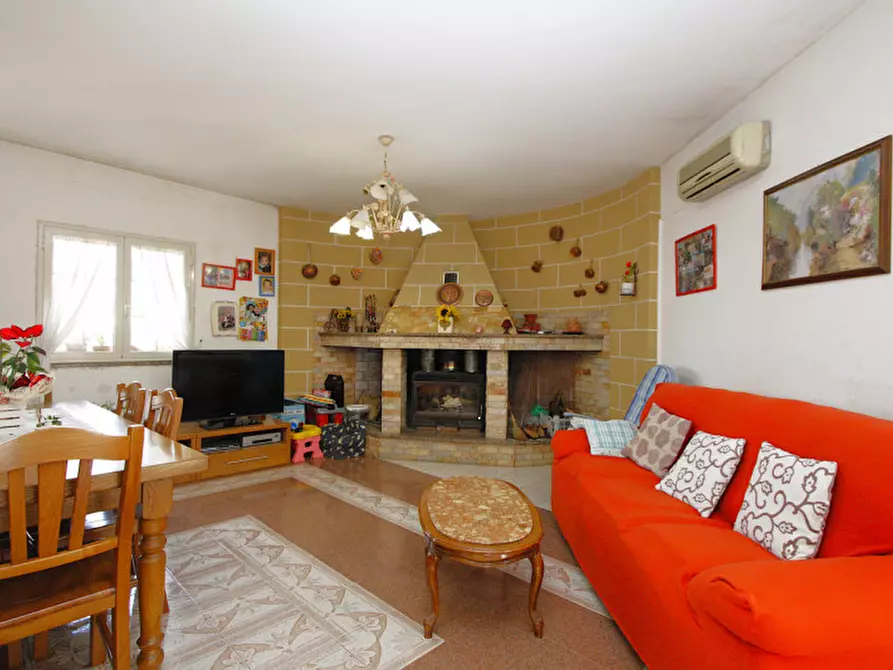 Immagine 5 di Villa in vendita  in Via Michelangelo a Presicce-Acquarica