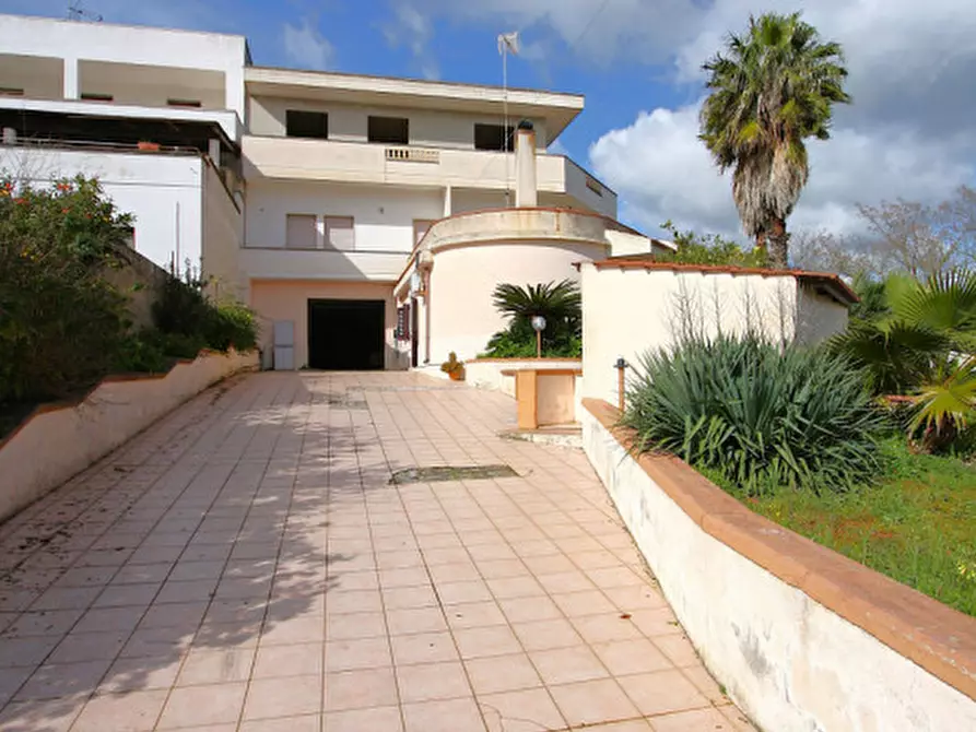 Immagine 27 di Villa in vendita  in Via Michelangelo a Presicce-Acquarica