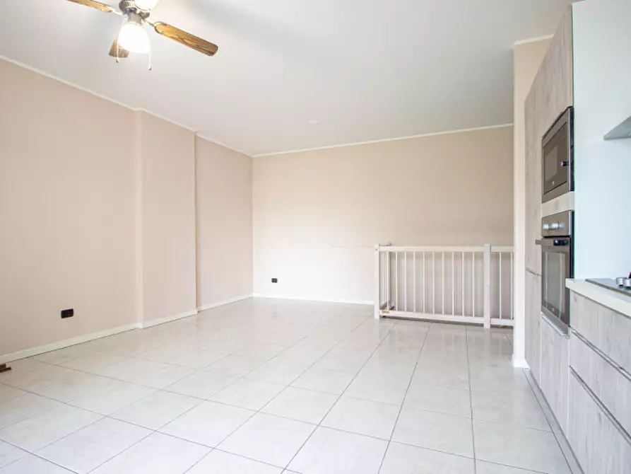 Immagine 4 di Appartamento in vendita  in Via Di Bella a Casorate Primo