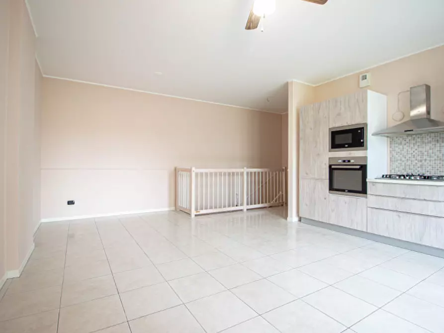 Immagine 5 di Appartamento in vendita  in Via Di Bella a Casorate Primo