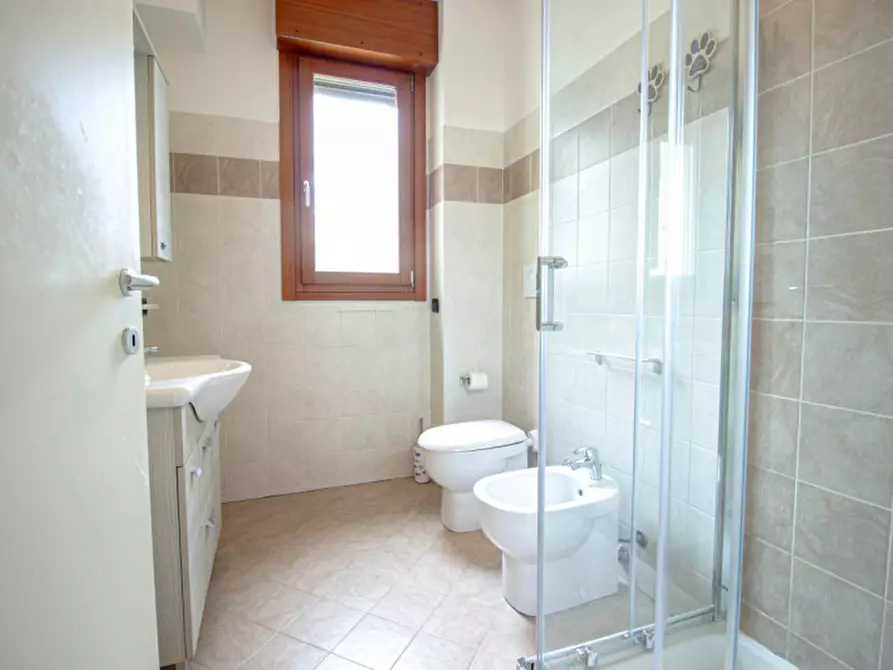 Immagine 12 di Appartamento in vendita  in Via Di Bella a Casorate Primo