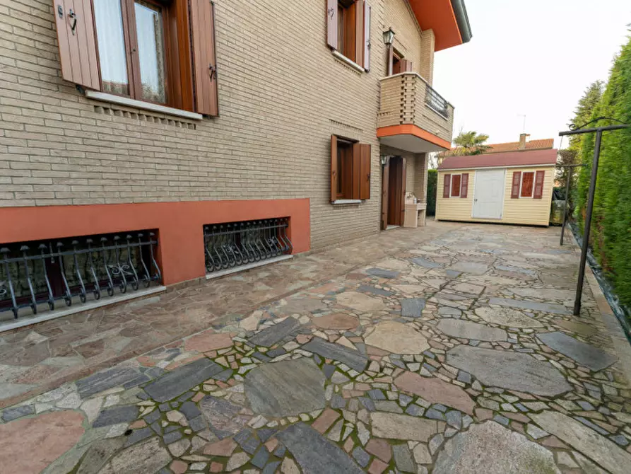 Immagine 5 di Villa in vendita  in Via Armando Diaz a Vigonza