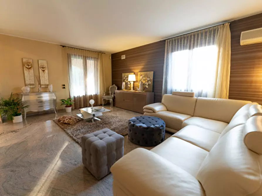 Immagine 13 di Villa in vendita  in Via Armando Diaz a Vigonza