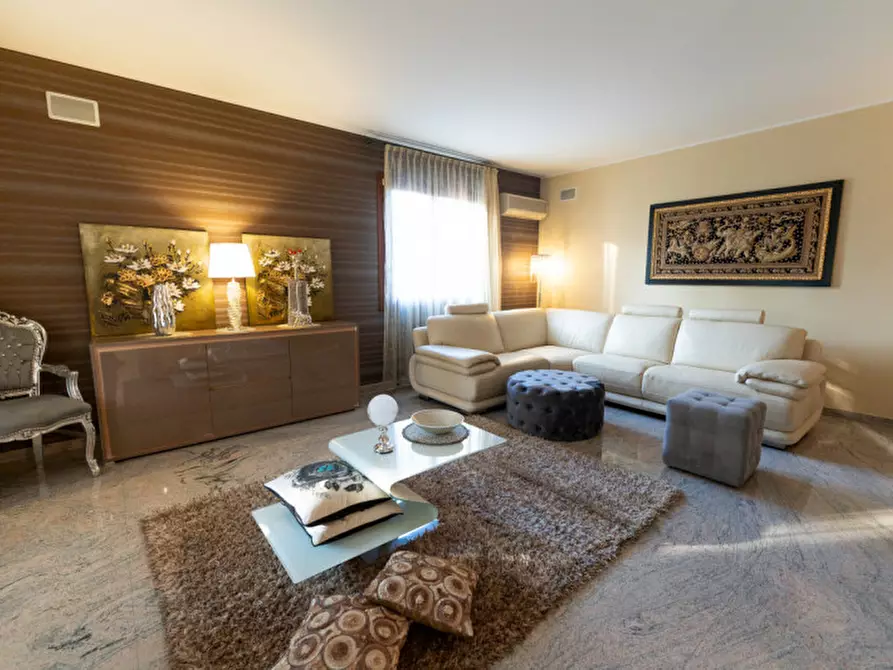 Immagine 14 di Villa in vendita  in Via Armando Diaz a Vigonza