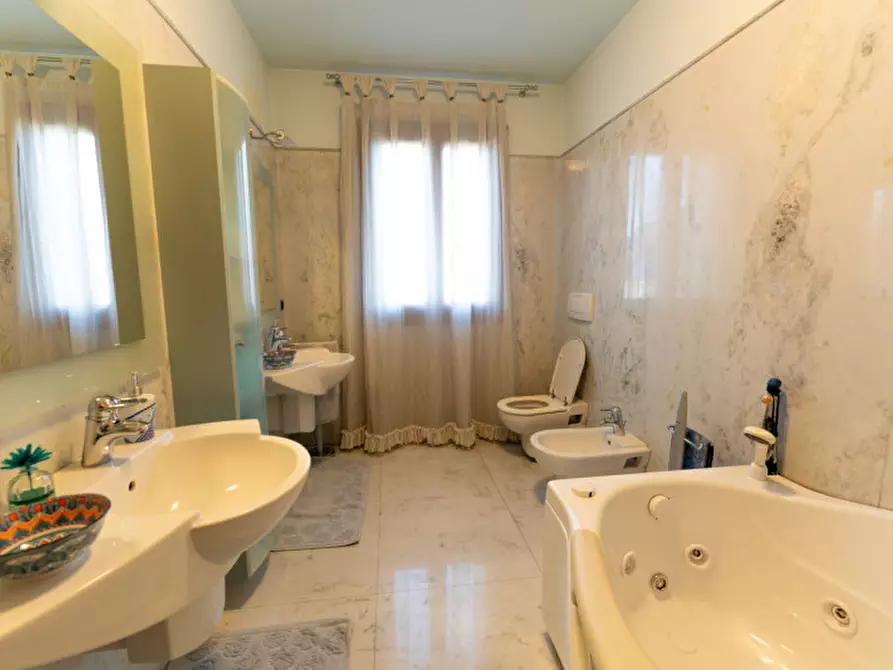 Immagine 28 di Villa in vendita  in Via Armando Diaz a Vigonza