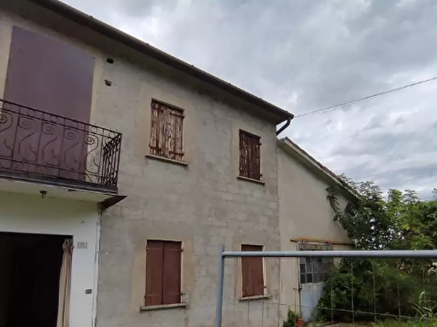 Immagine 2 di Rustico / casale in vendita  in Via Giacomo Matteotti, 61 a Maserada Sul Piave