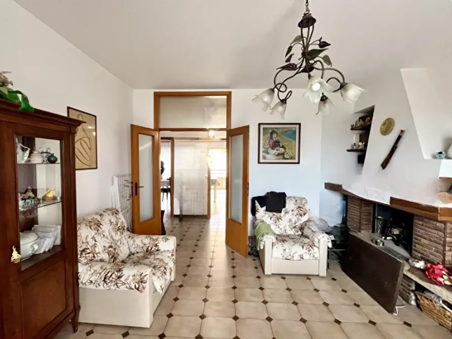 Immagine 10 di Appartamento in vendita  in Via dell'Arca a Rimini