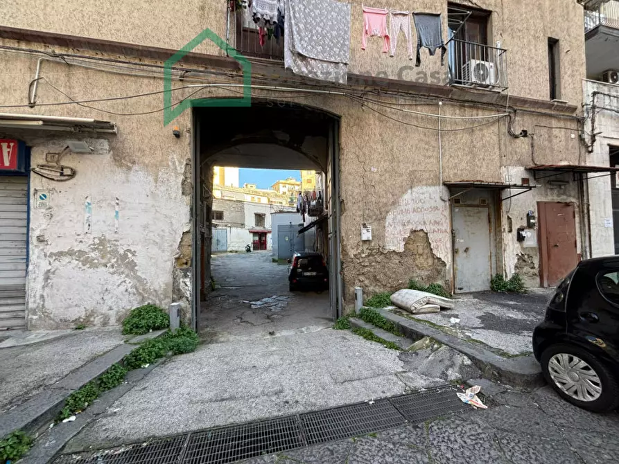 Immagine 4 di Laboratorio in affitto  in VIA PASQUALE BAFFI, 10 a Napoli