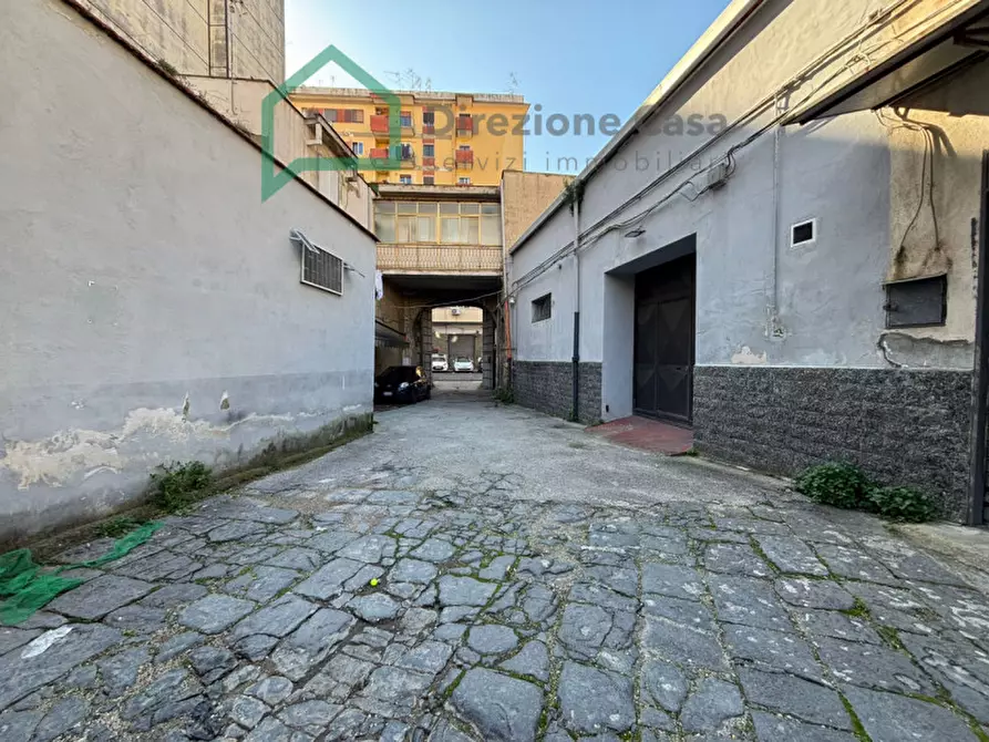 Immagine 7 di Laboratorio in affitto  in VIA PASQUALE BAFFI, 10 a Napoli